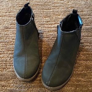 Carters black toddler boots